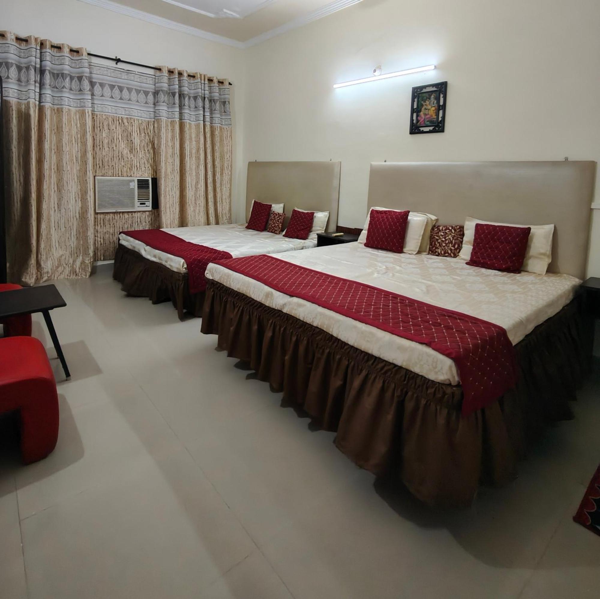 New Chandigarh Holiday Home Eksteriør billede